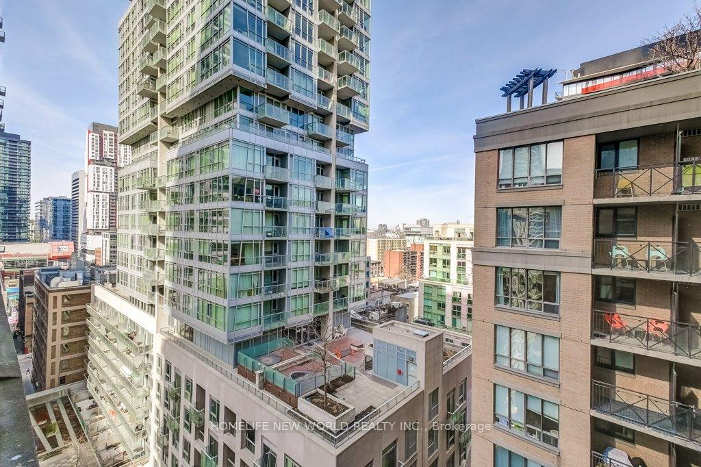 1 Bedroom Condo at 140 Simcoe,  Toronto For sale