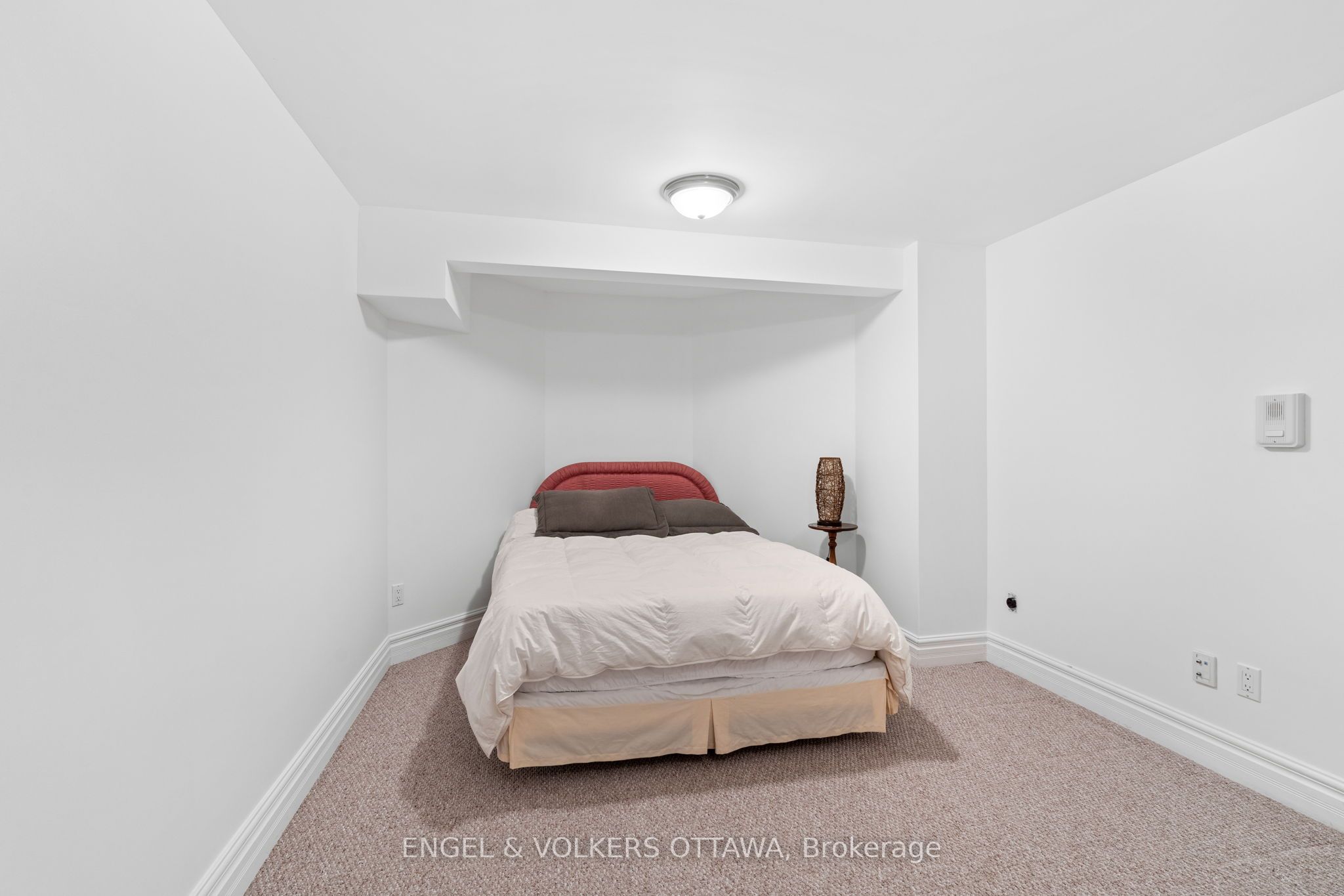 1222 CENTURY Road E