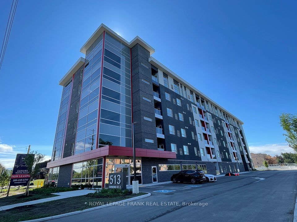 513 Dundas Street