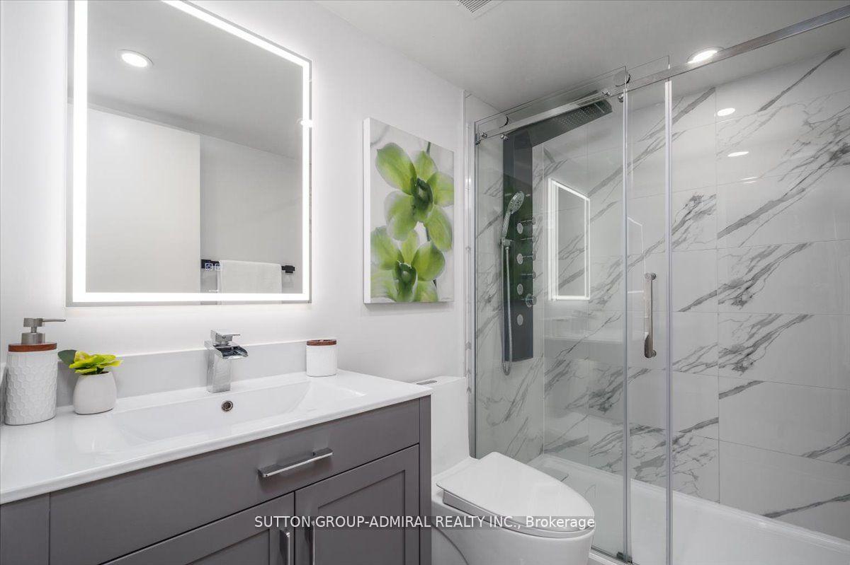 3 Bedrooms Condo at 133 Torresdale, Toronto For sale