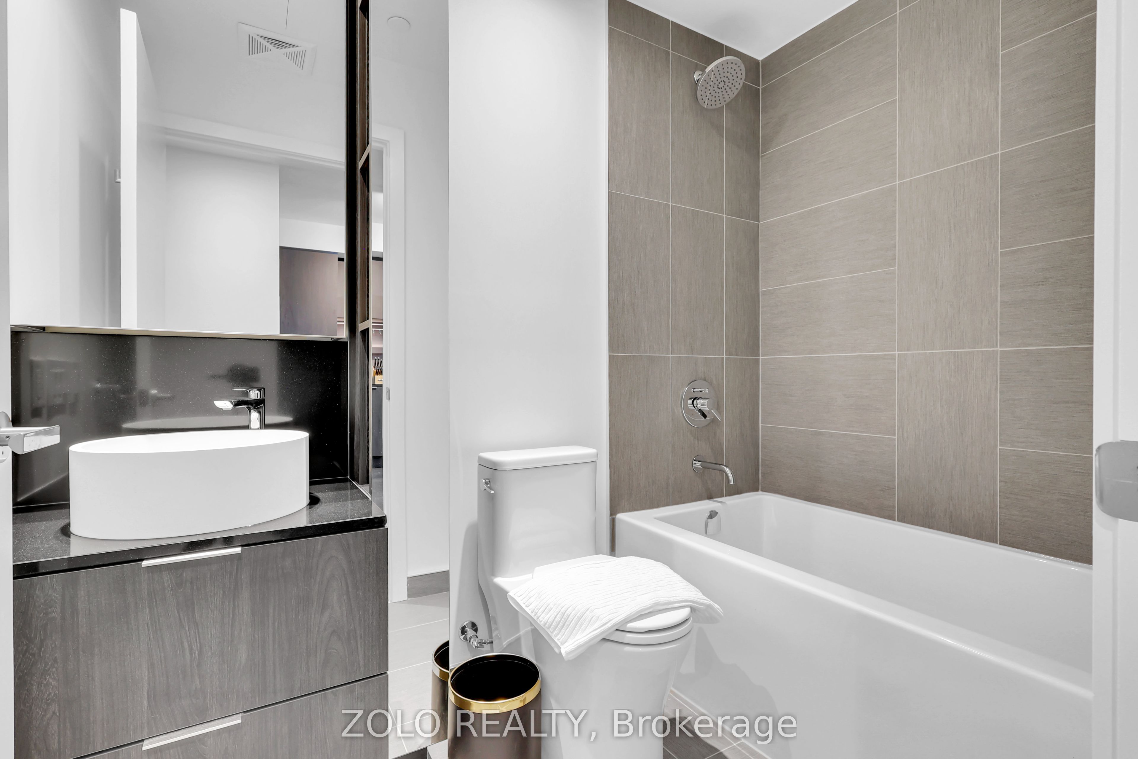 28 Ann Street, #223