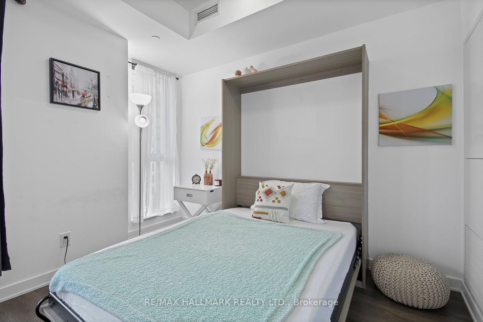 Condo at 55 Regent Park, Toronto For sale