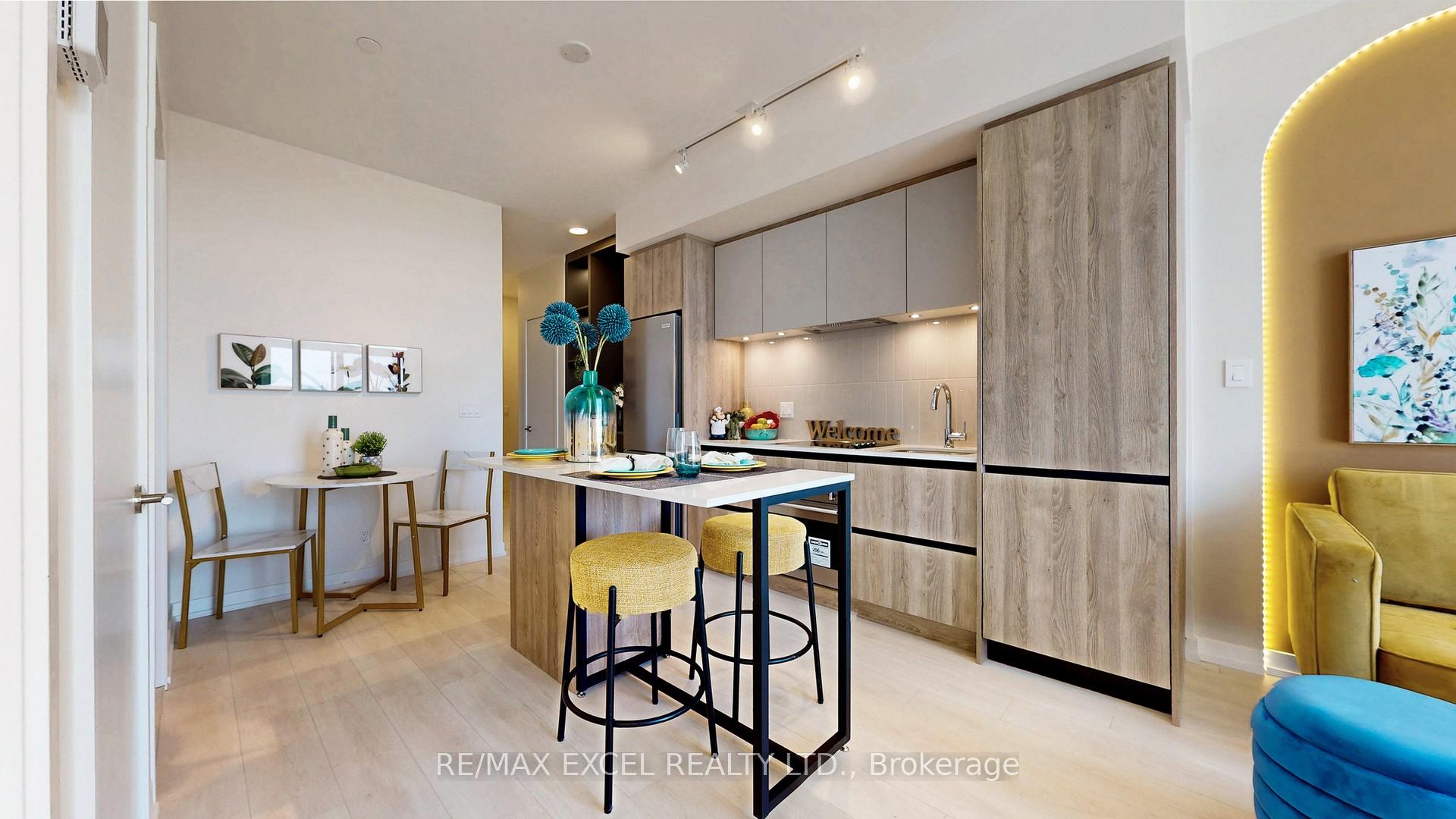 1 Bedroom Condo at 8 Beverley Glen, Vaughan For sale