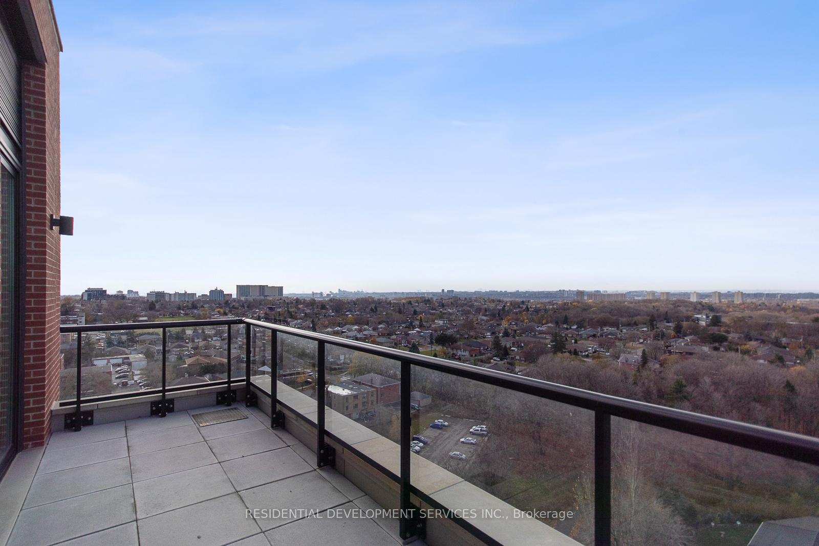 3 Bedrooms Condo at 3100 Keele,  Toronto For sale