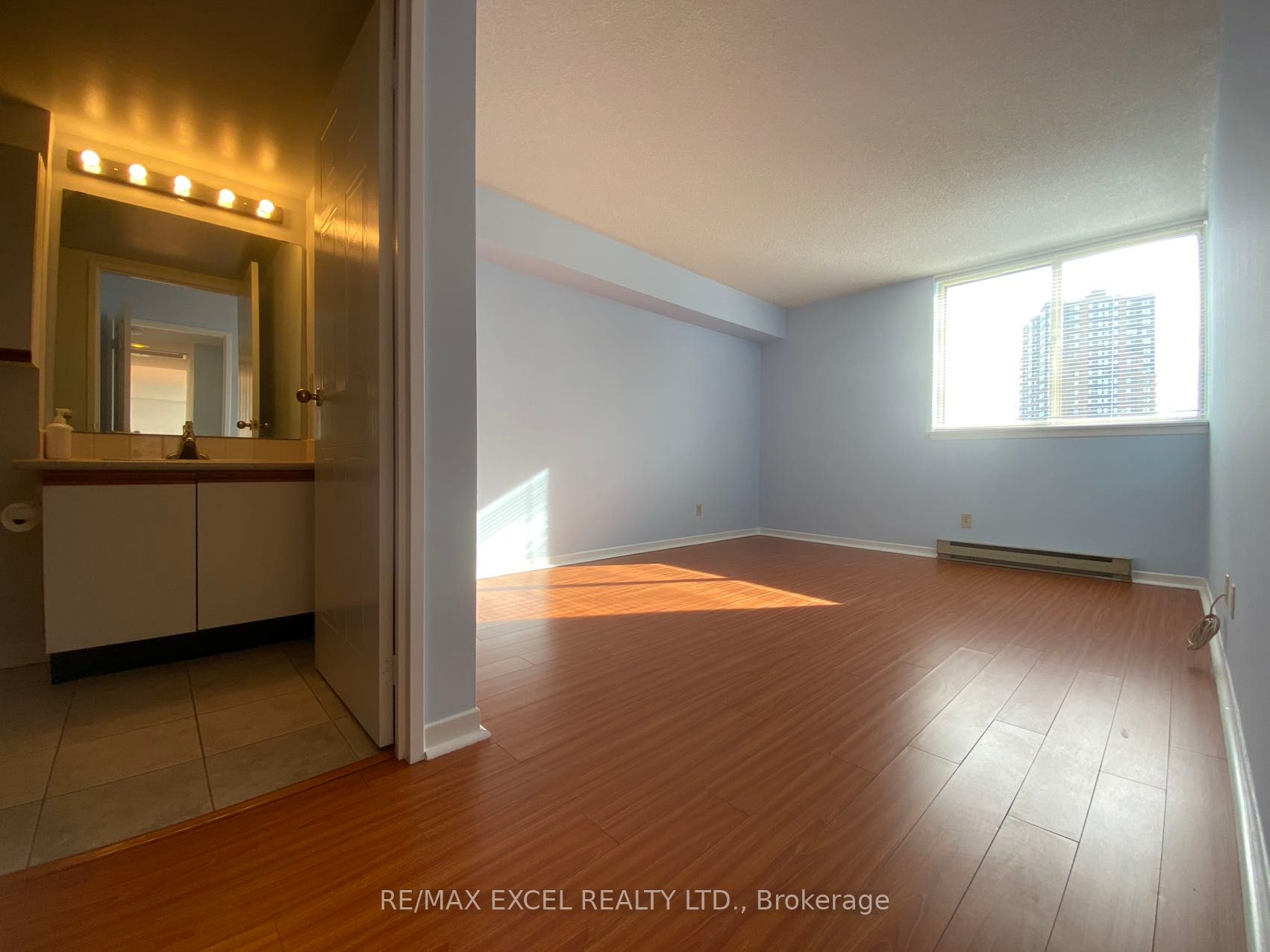 150 Alton Towers Circle, #301