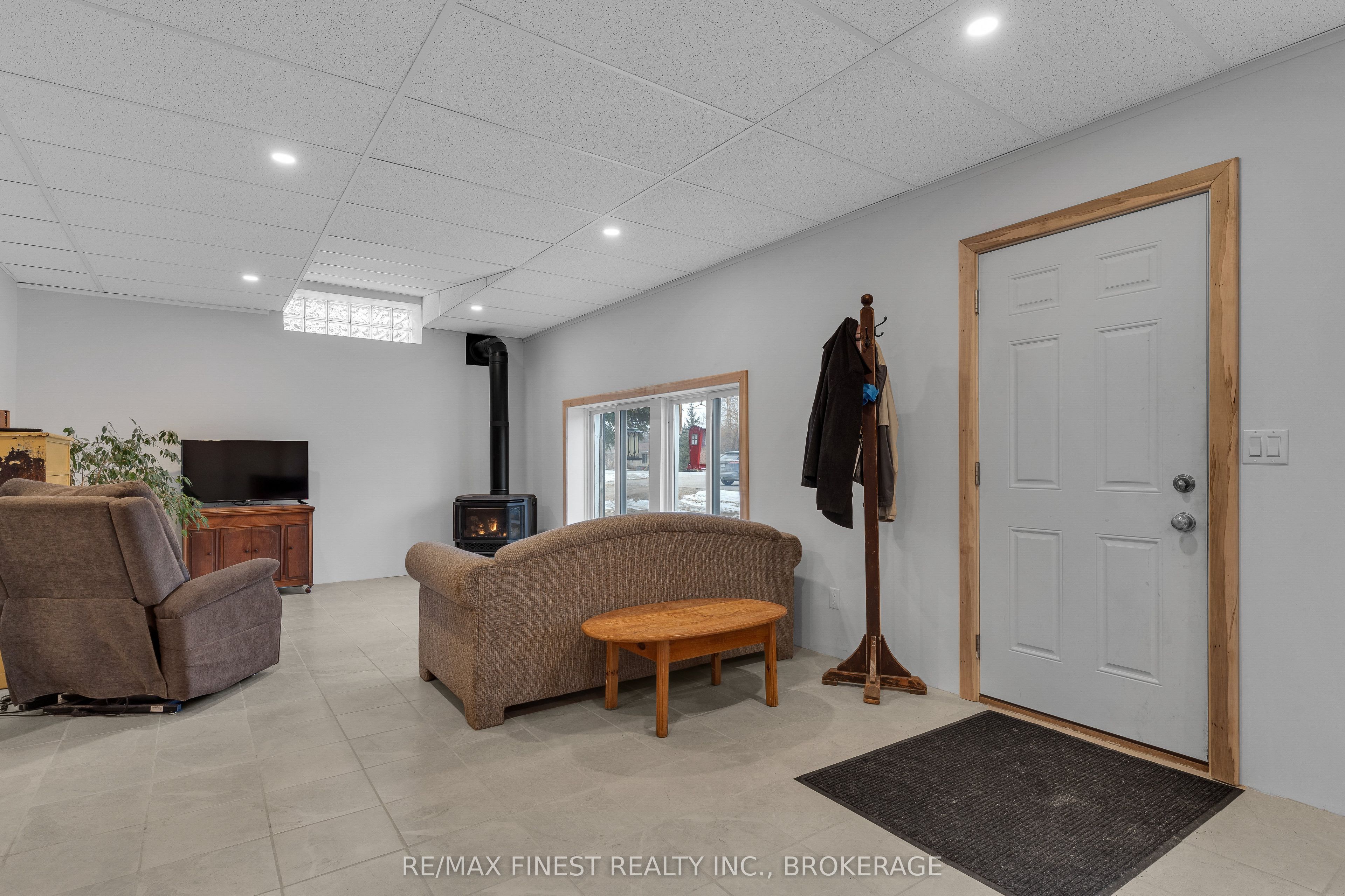 1538 Highway 15, Rideau Lakes, ON K0G 1E0