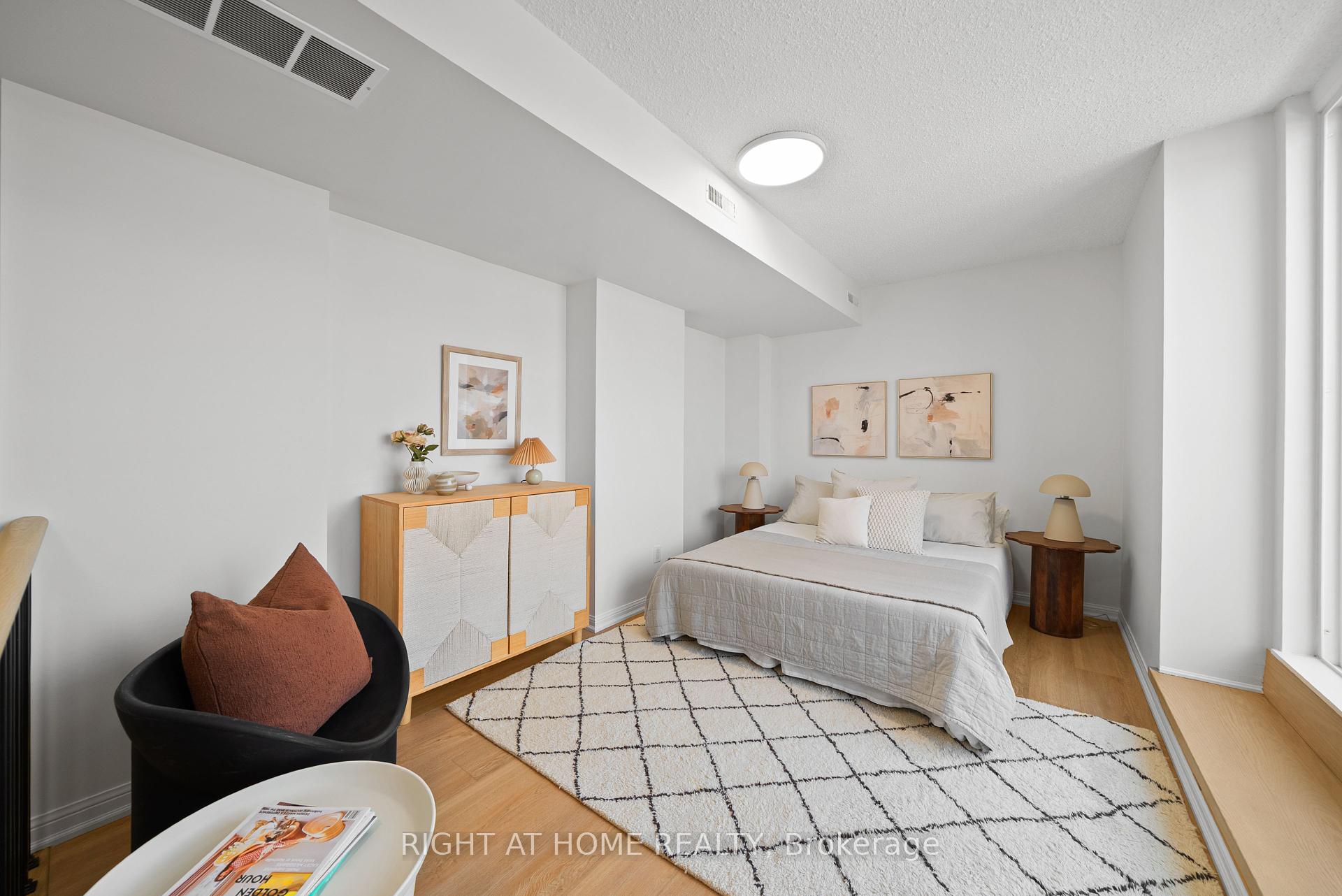 3 Bedrooms Condo at 11 Foundry, Toronto For sale
