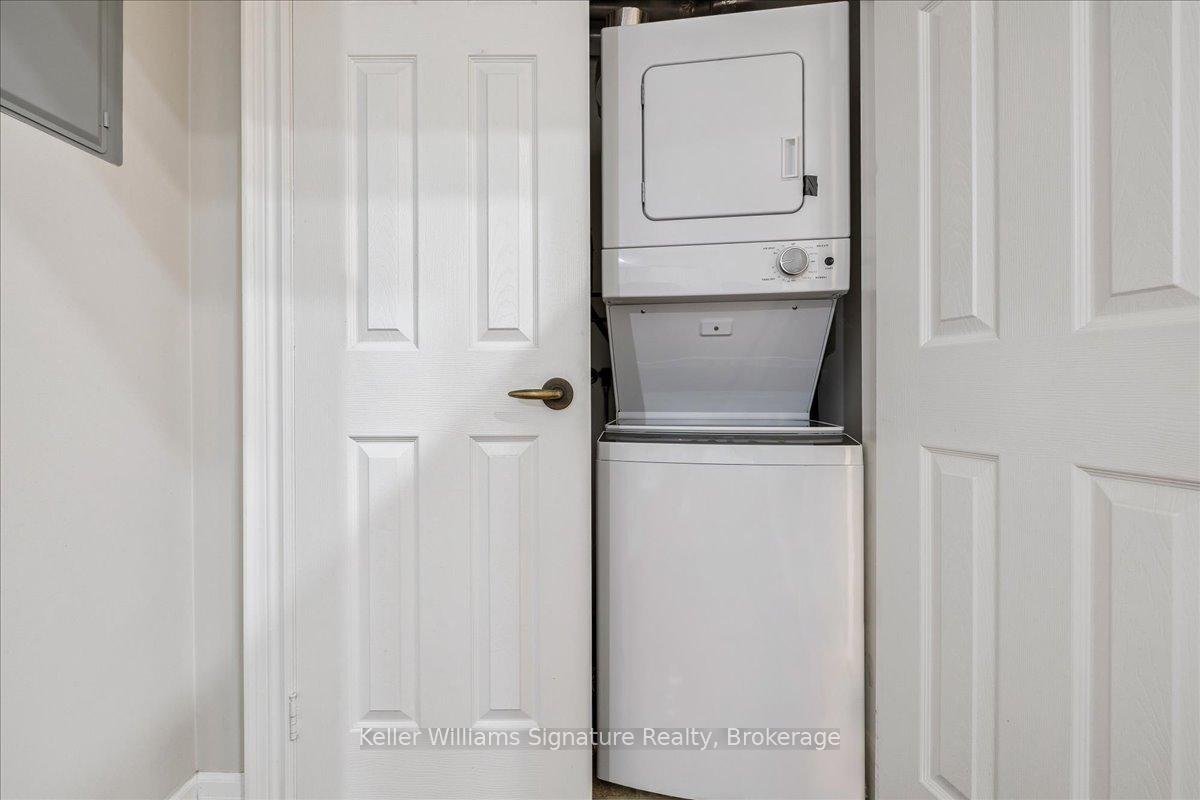 1 Bedroom Condo at 1470 Bishops, Oakville For sale