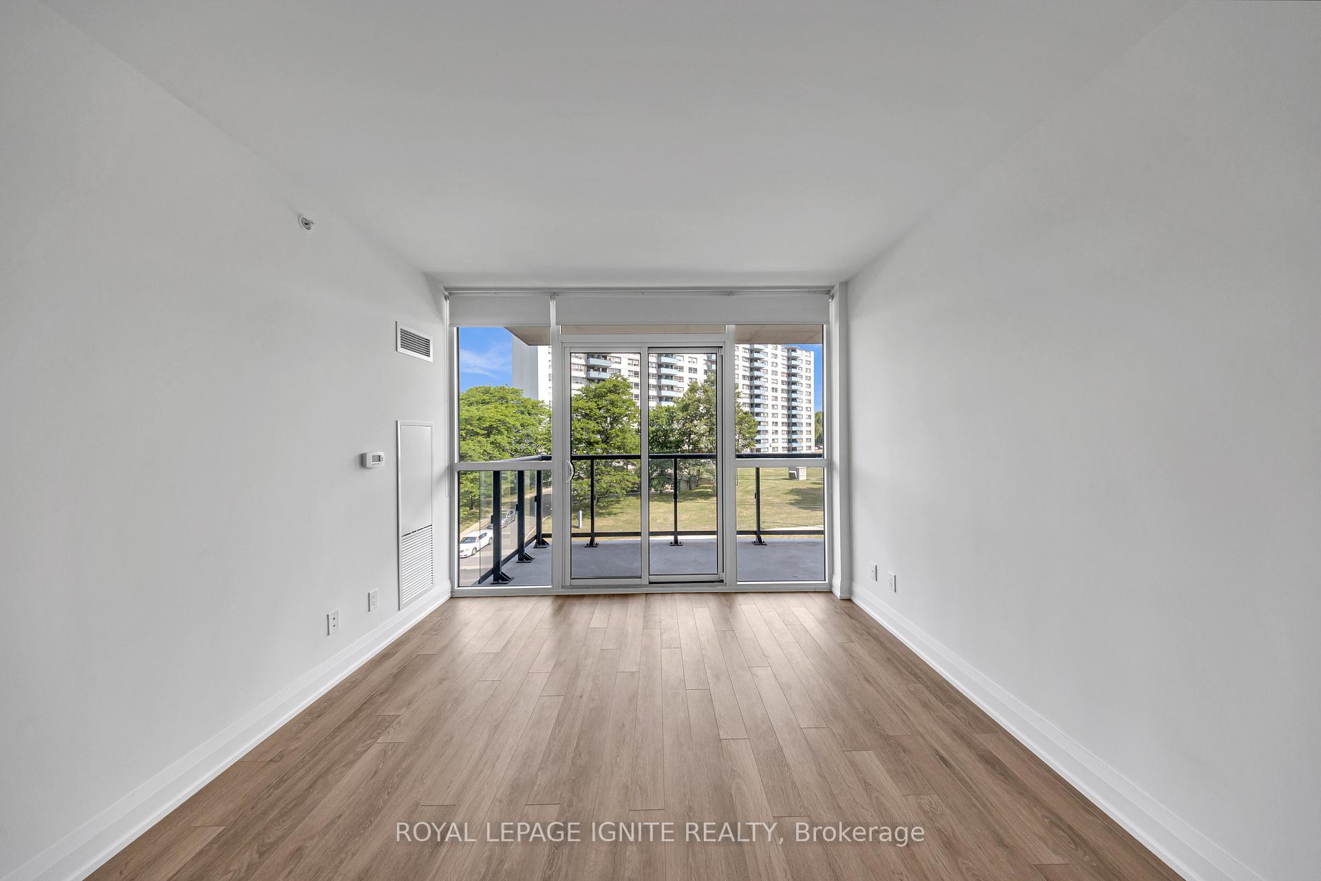 3 Bedrooms Condo at 1461 Lawrence, Toronto For sale
