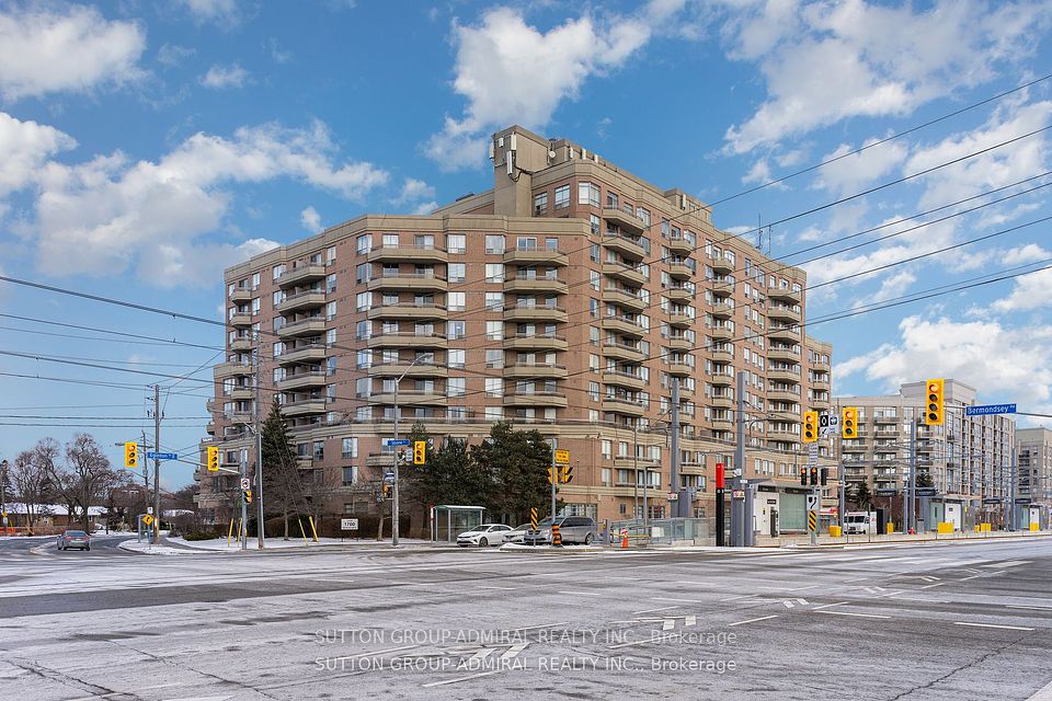1700 Eglinton