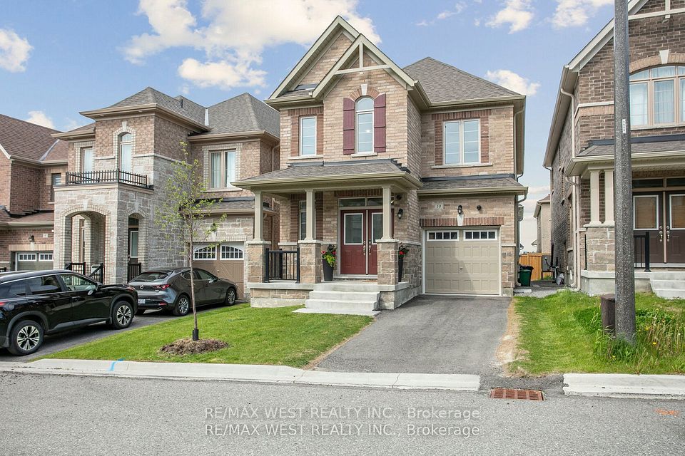 10 Viola Street, East Gwillimbury, ON L9N 0T6
