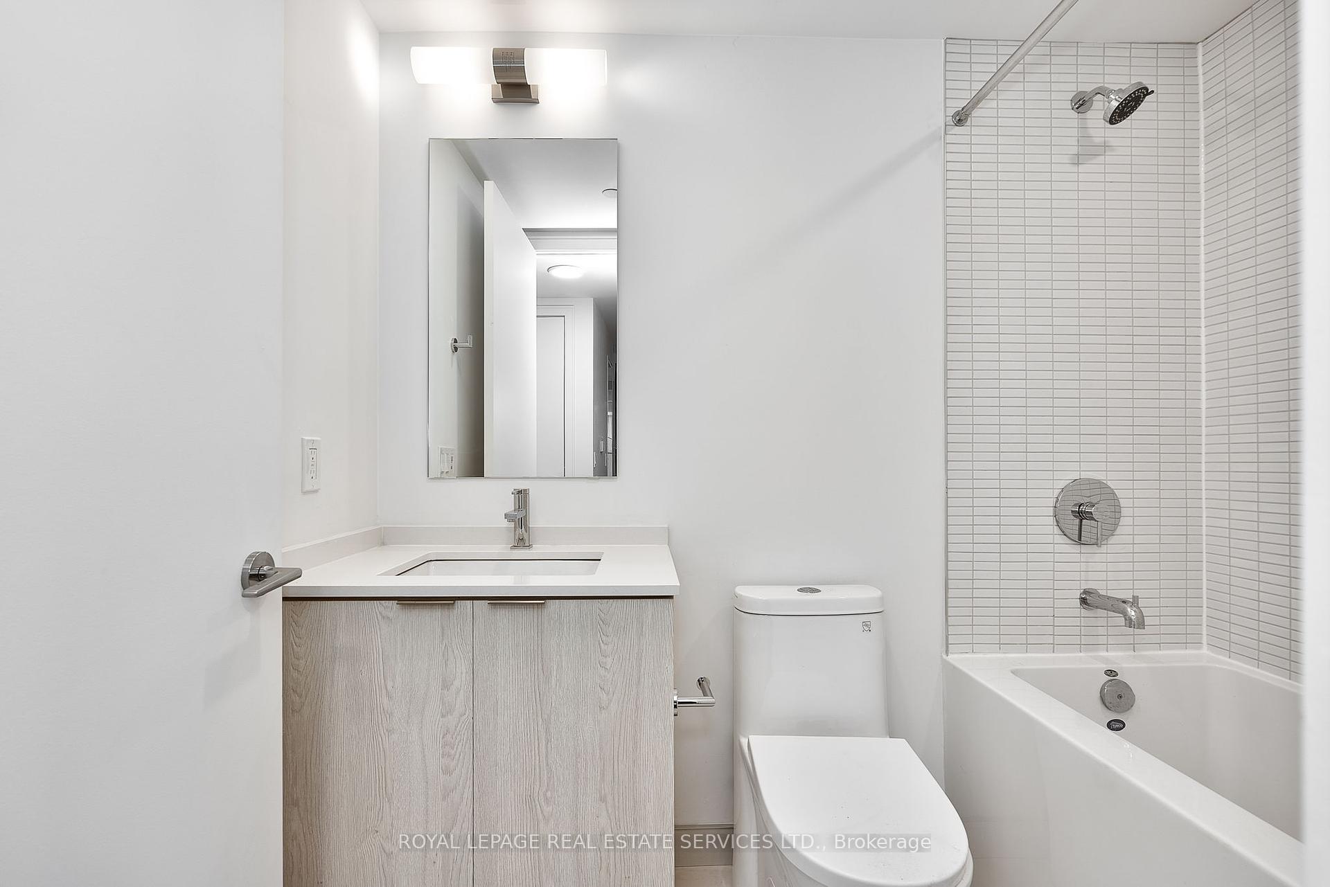 1 Bedroom Condo at 1 Jarvis, Hamilton For sale