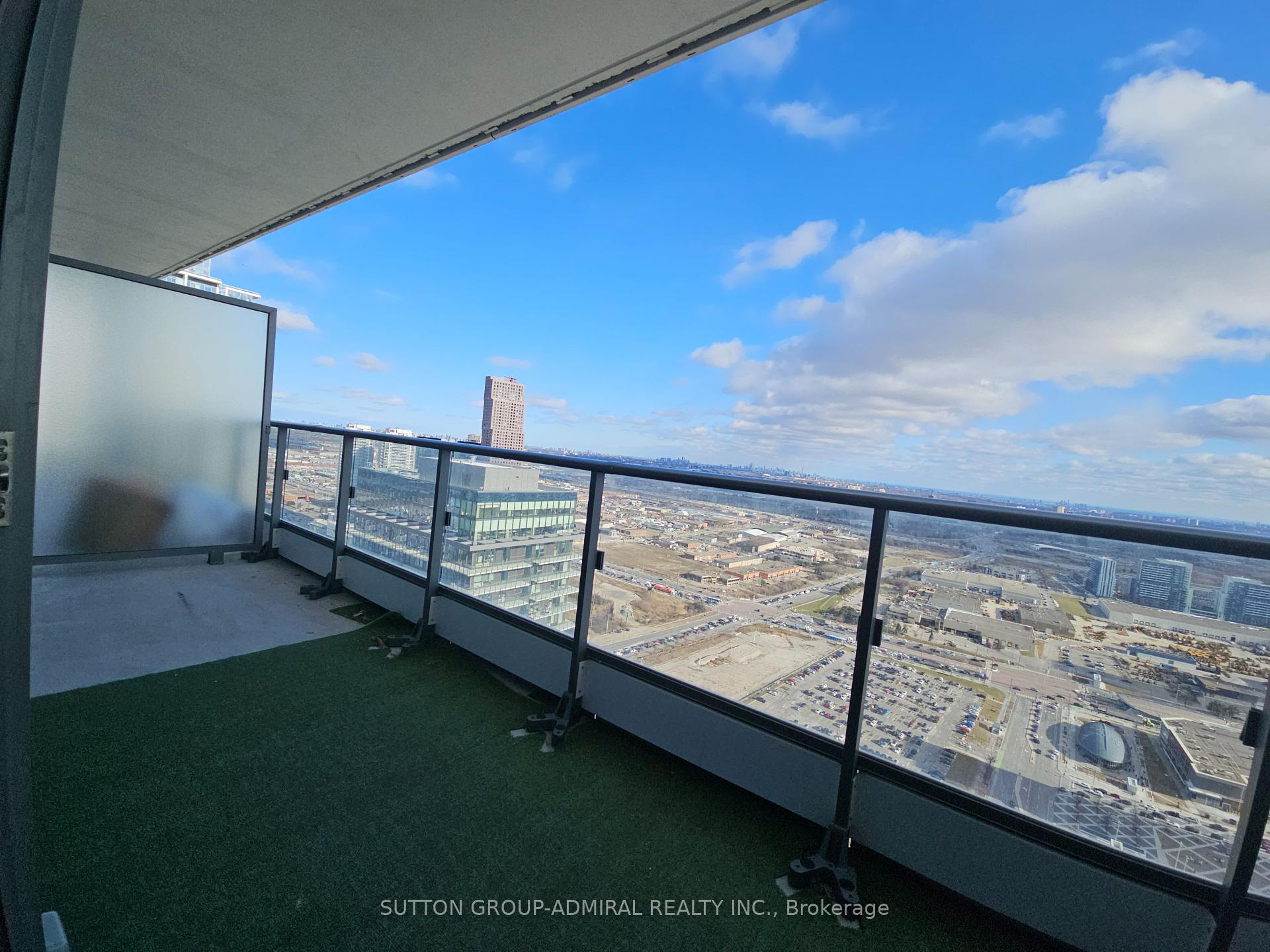 3 Bedrooms Condo at 950 Portage, Vaughan For sale