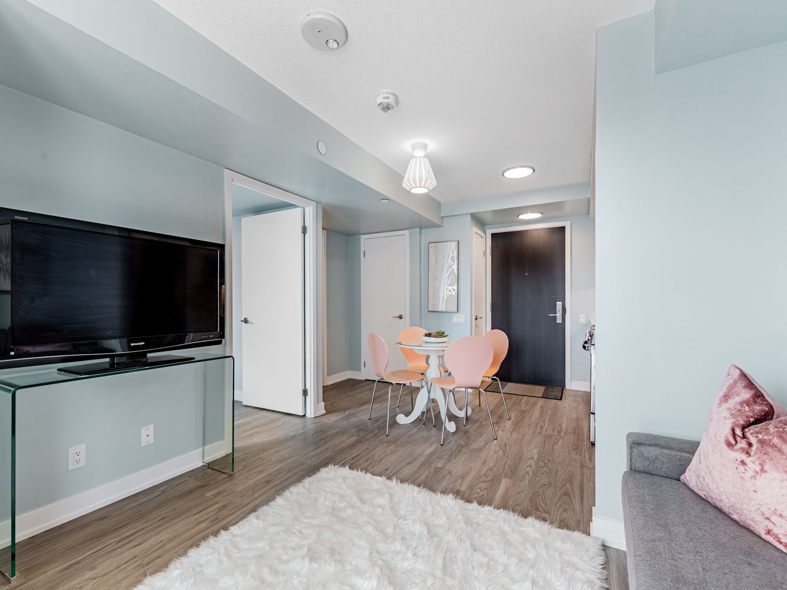 38 Monte Kwinter Court 902