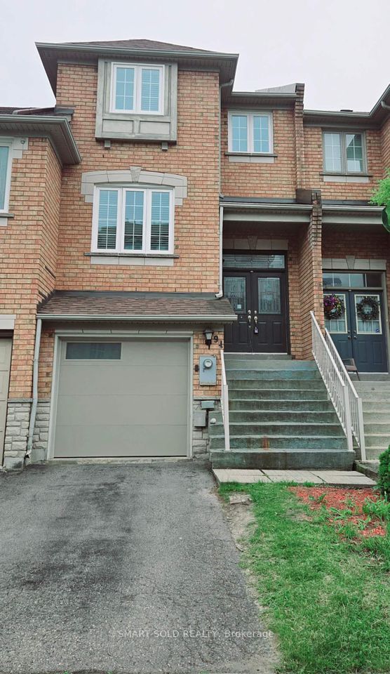 94 Coburg Crescent, Richmond Hill, ON L4B 4E4