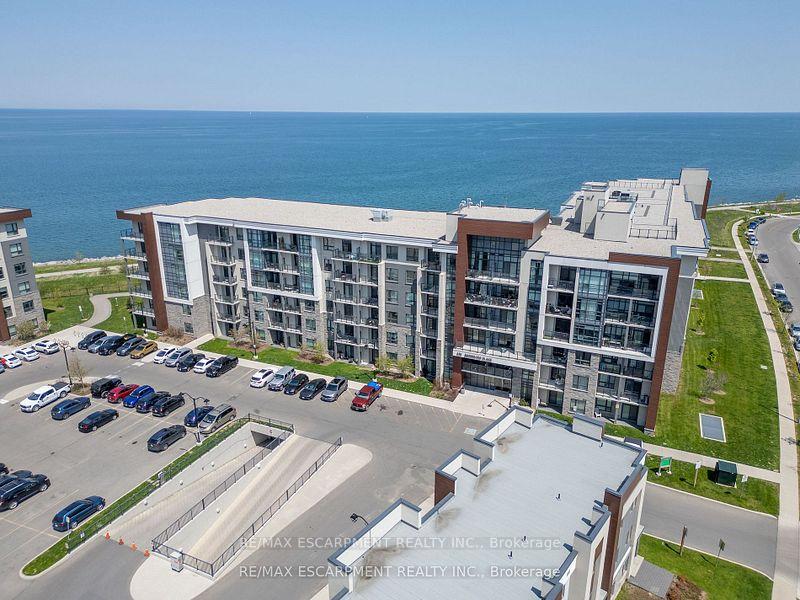 2 Bedrooms Condo at 101 Shoreview, Hamilton For sale