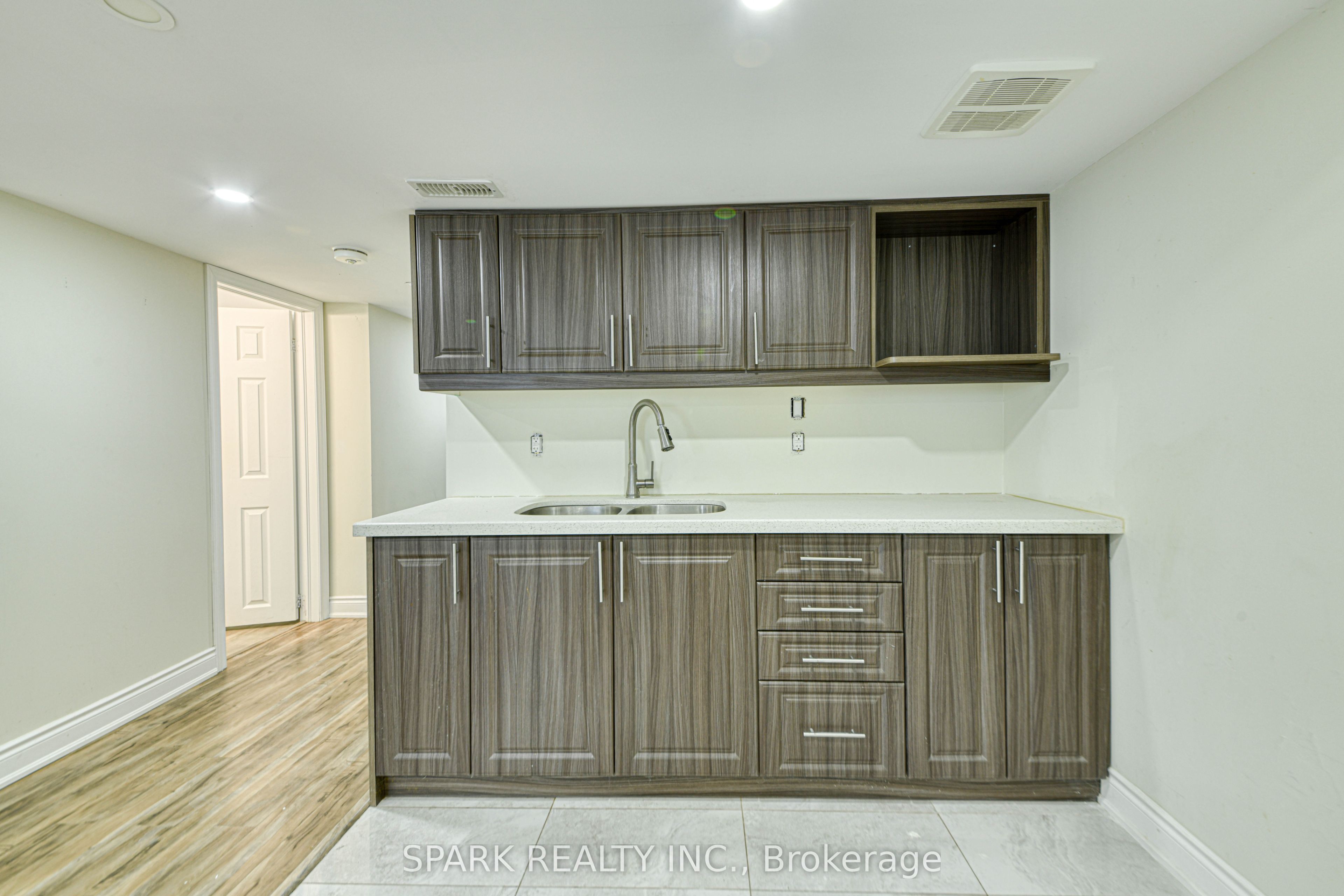 147 Weston Drive, Milton, ON L9T 0V6