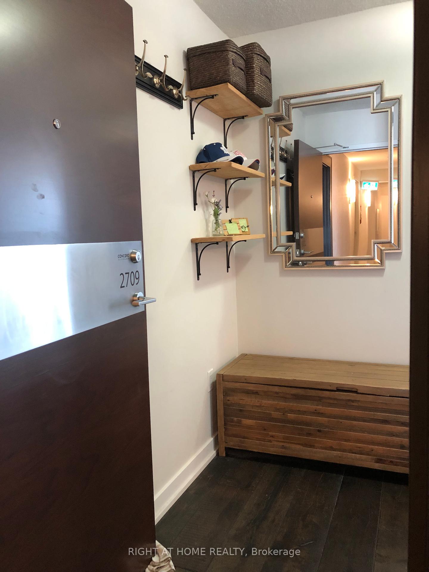 2 Bedrooms Condo at 15 Iceboat,  Toronto For sale