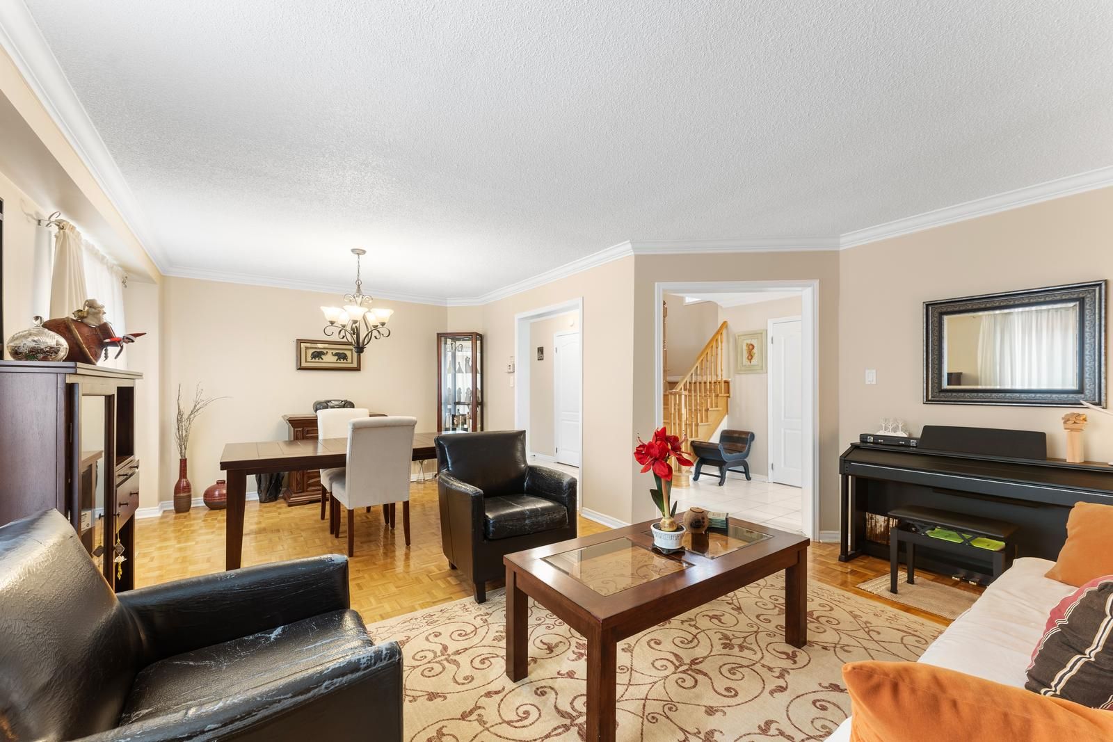 130 Pentland Crescent