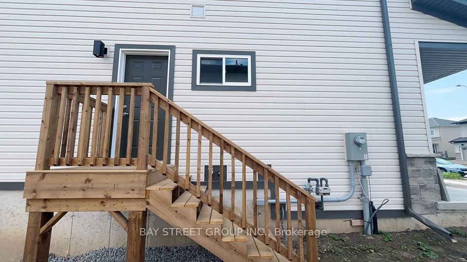 75 Hillcrest Road, Port Colborne, ON L3K 6E4