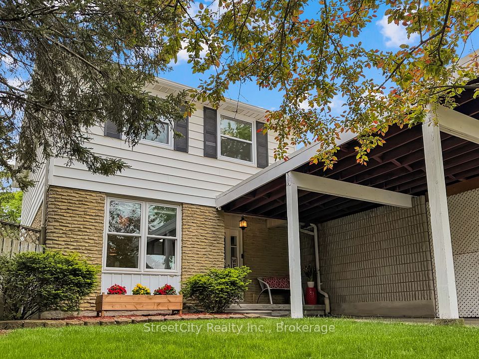 35 Babb Crescent, Stratford, ON N5A 6Z8