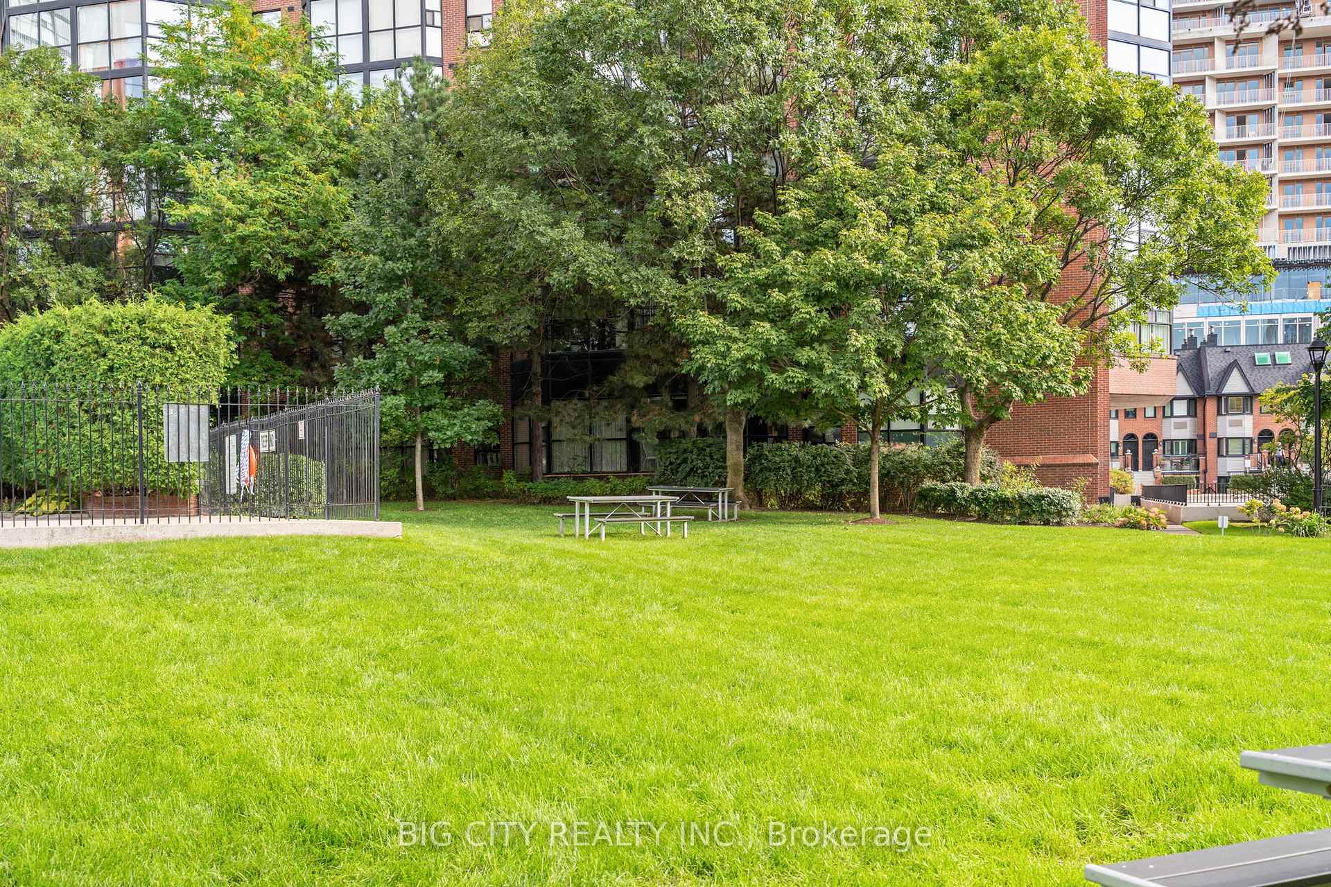 1 Bedroom Condo at 570 Wellington, Toronto For sale