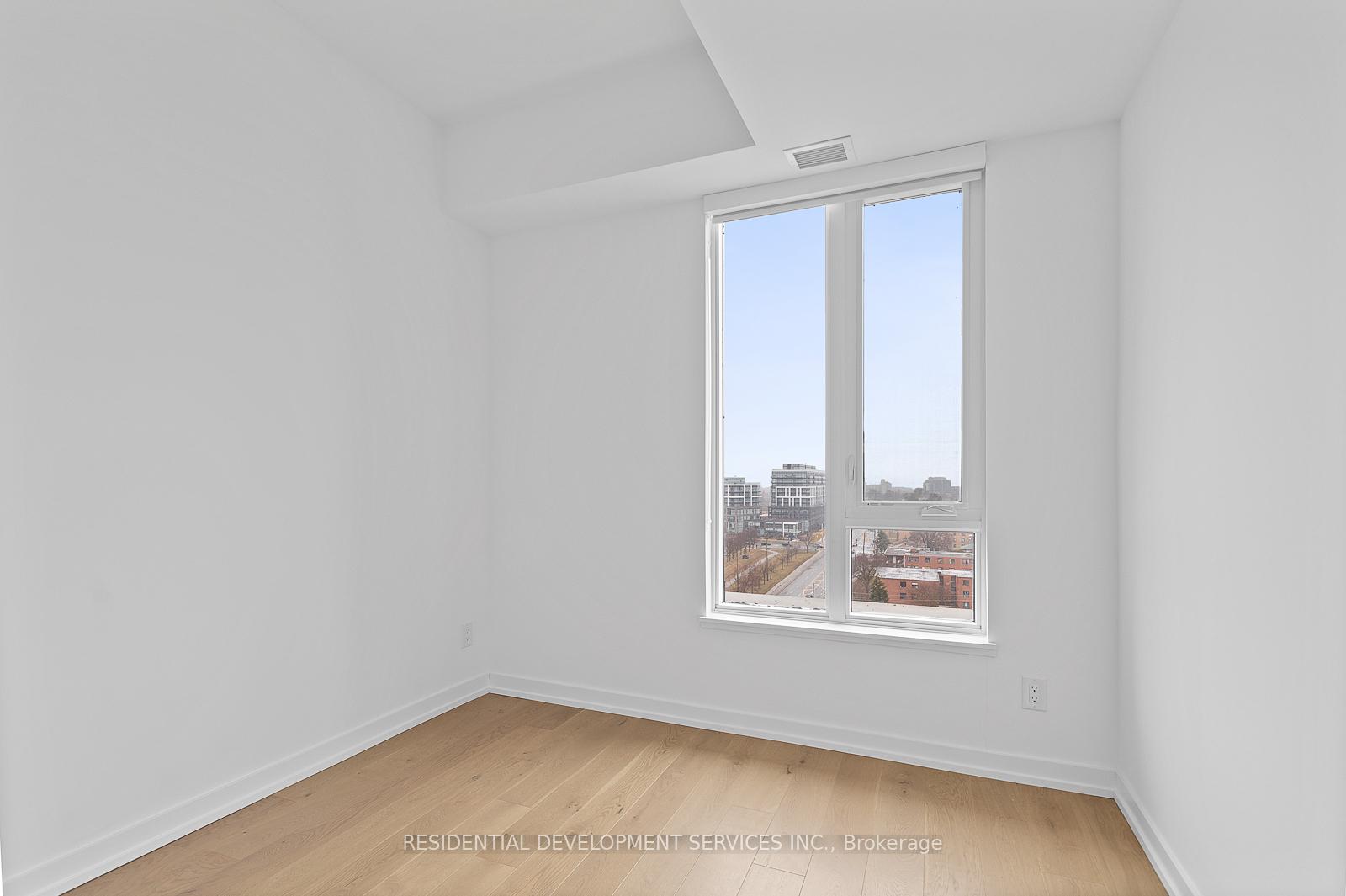 3 Bedrooms Condo at 3100 Keele,  Toronto For sale