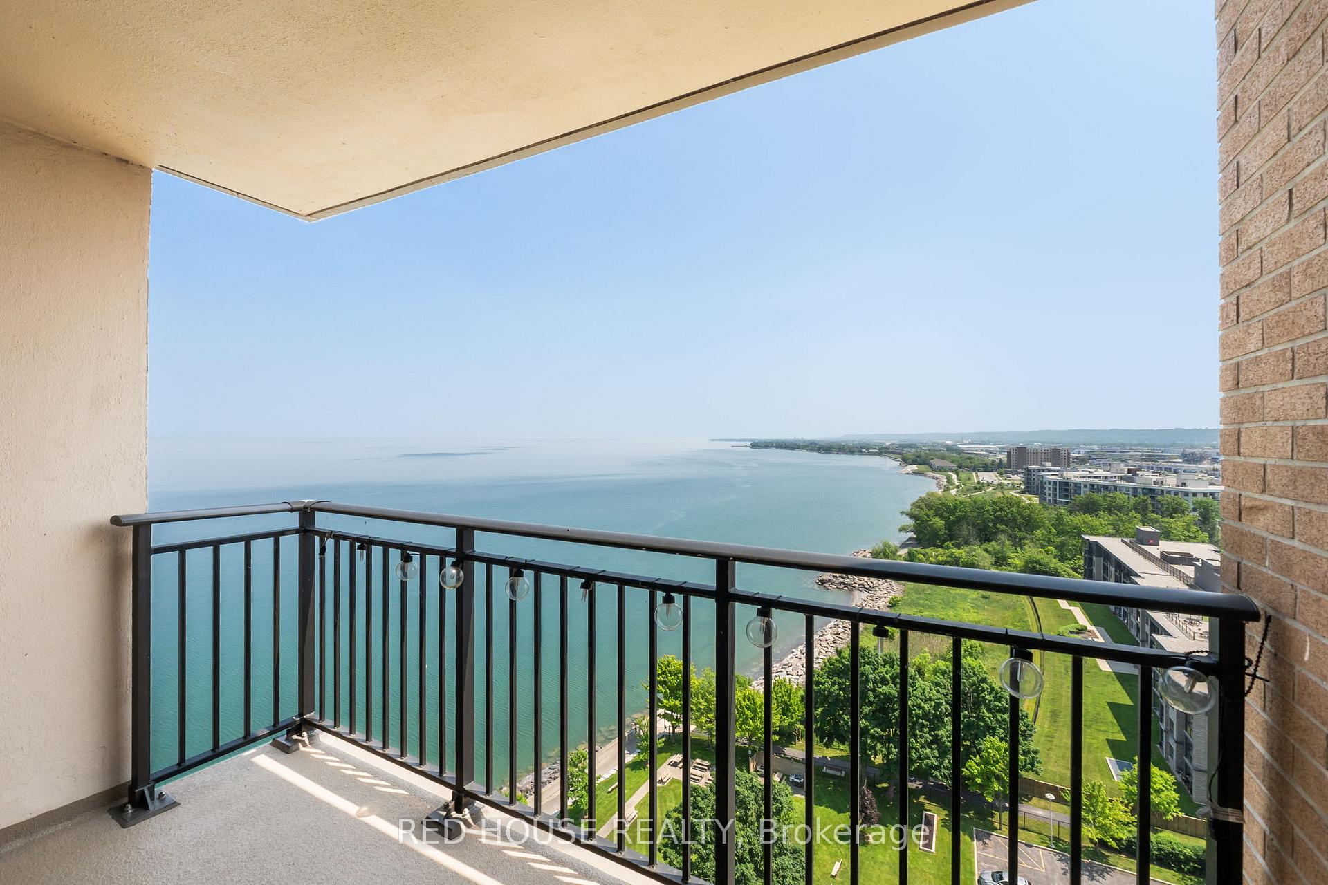 3 Bedrooms Condo at 500 Green, Hamilton For sale