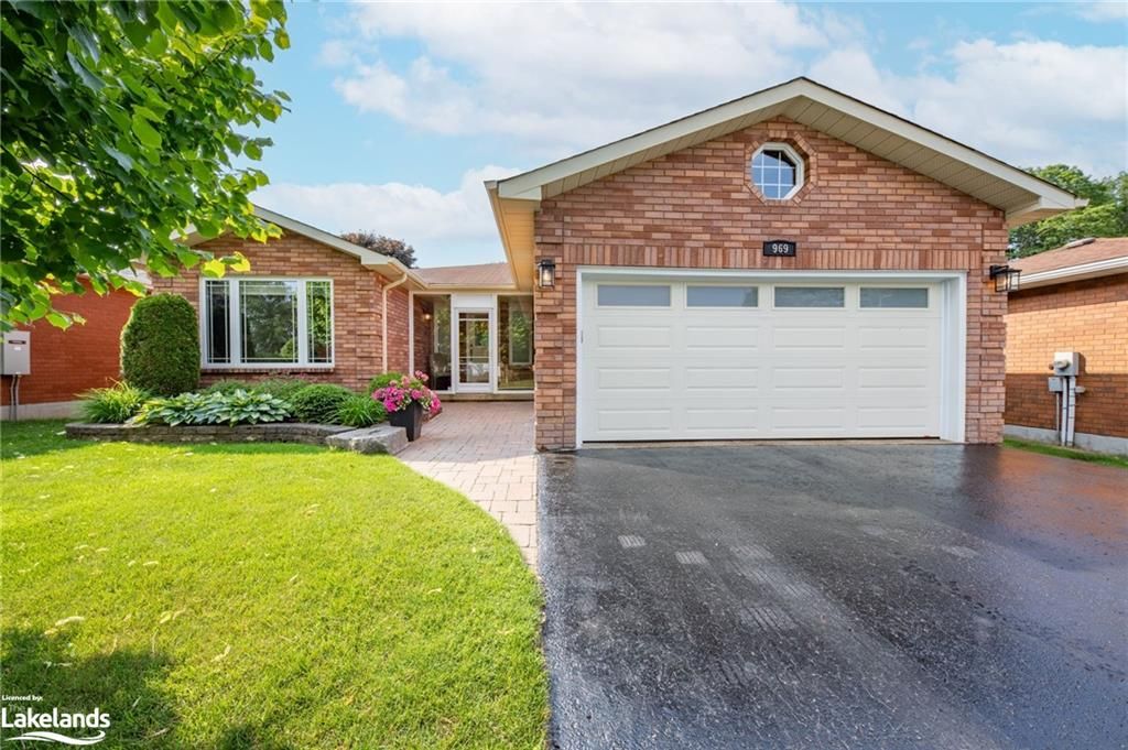 969 DOMINION Avenue Midland Ontario L4R 4W2