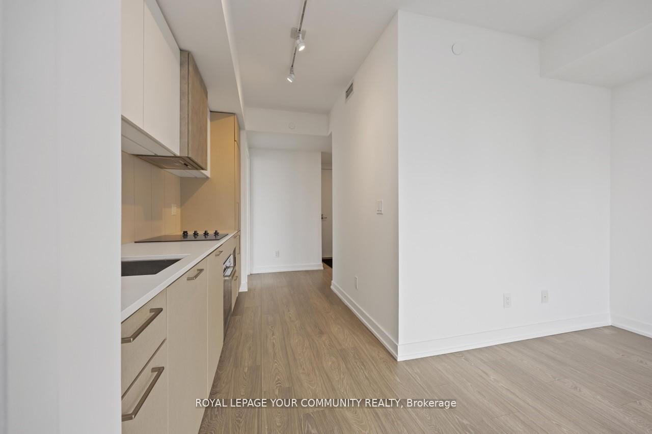 2 Bedrooms Condo at 19 Western Battery, Toronto For sale