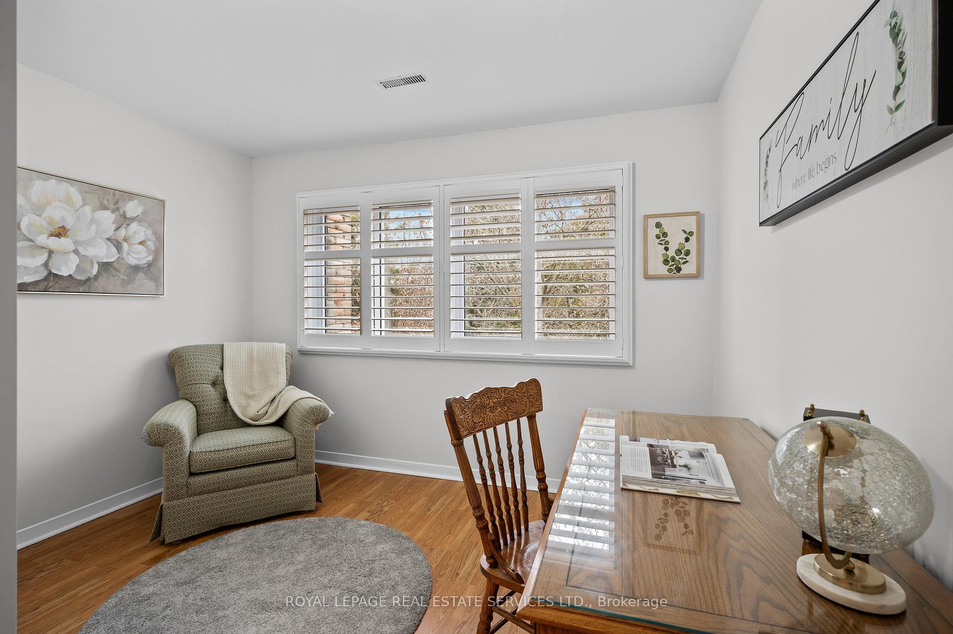 3 Bedrooms Condo at 2098 Marine,  Oakville For sale