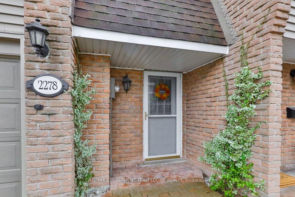 3 Bedrooms Condo at 2278 Marine,  Oakville For sale
