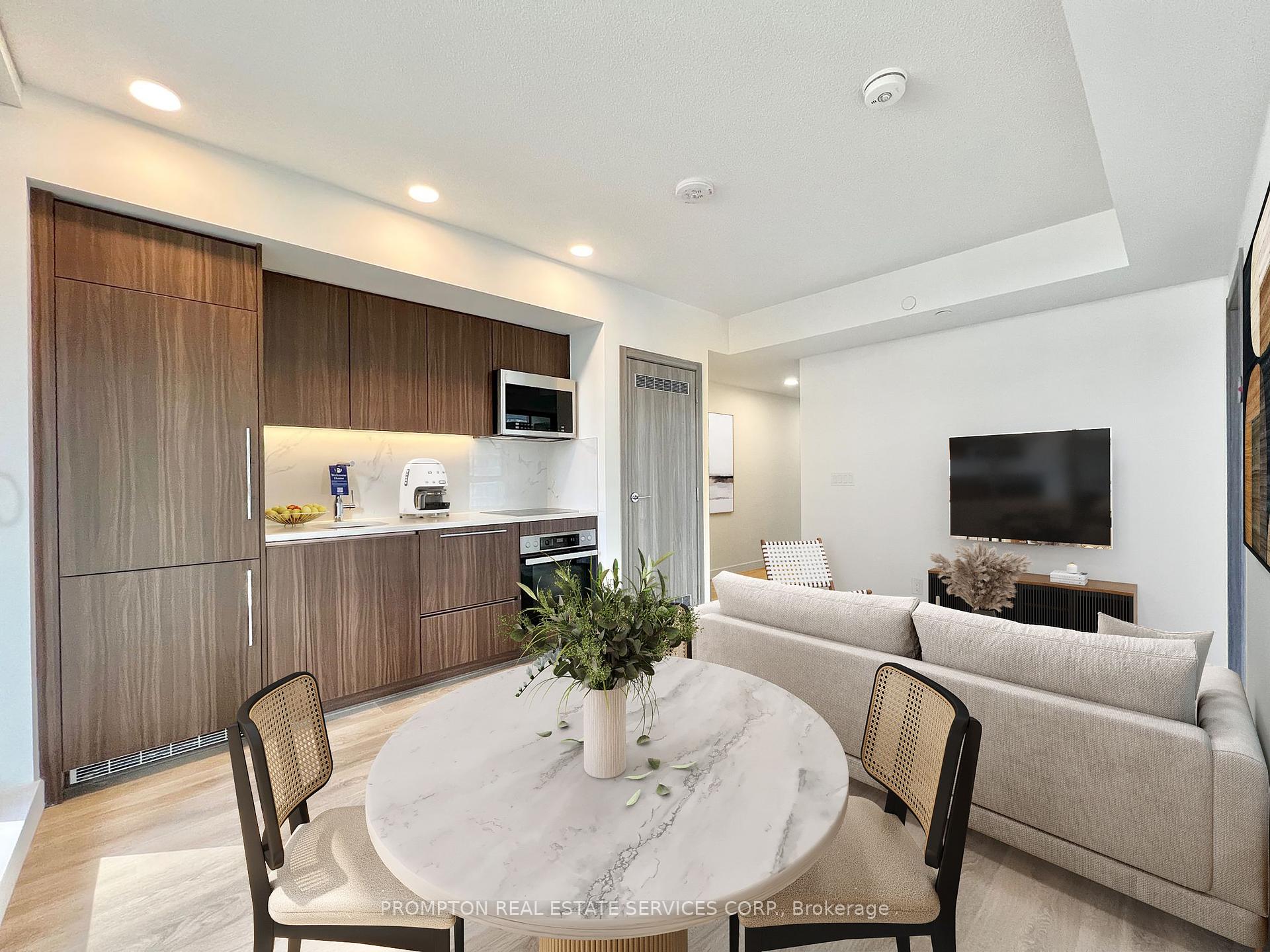 2 Bedrooms Condo at 38 Widmer, Toronto For sale