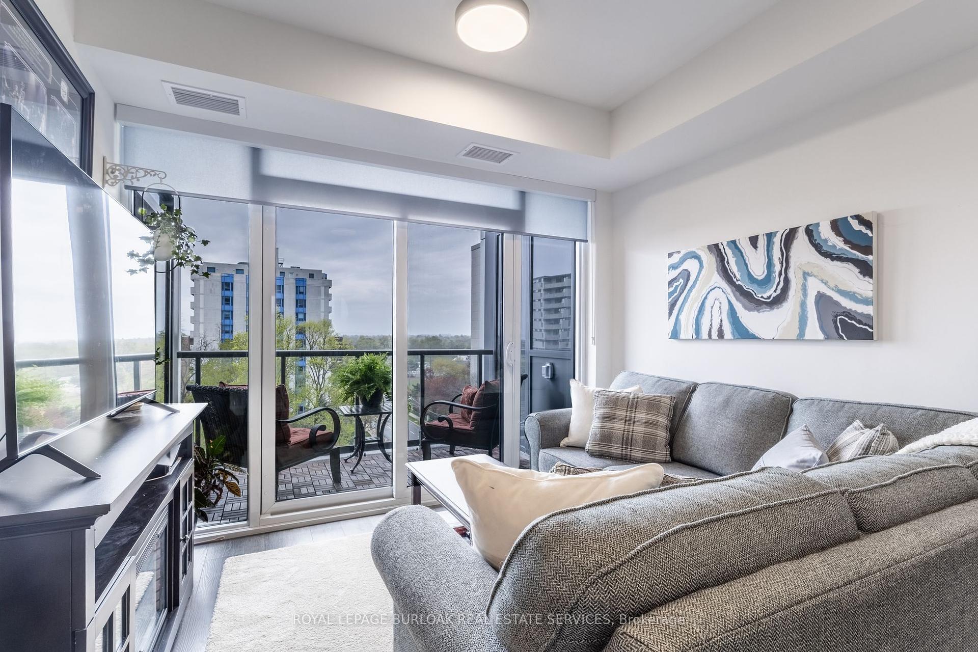 1 Bedroom Condo at 500 Brock, Burlington For sale