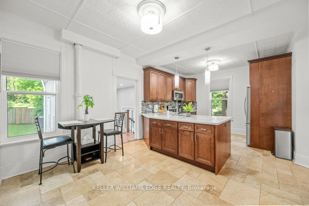 89 Lynden Rd Road
