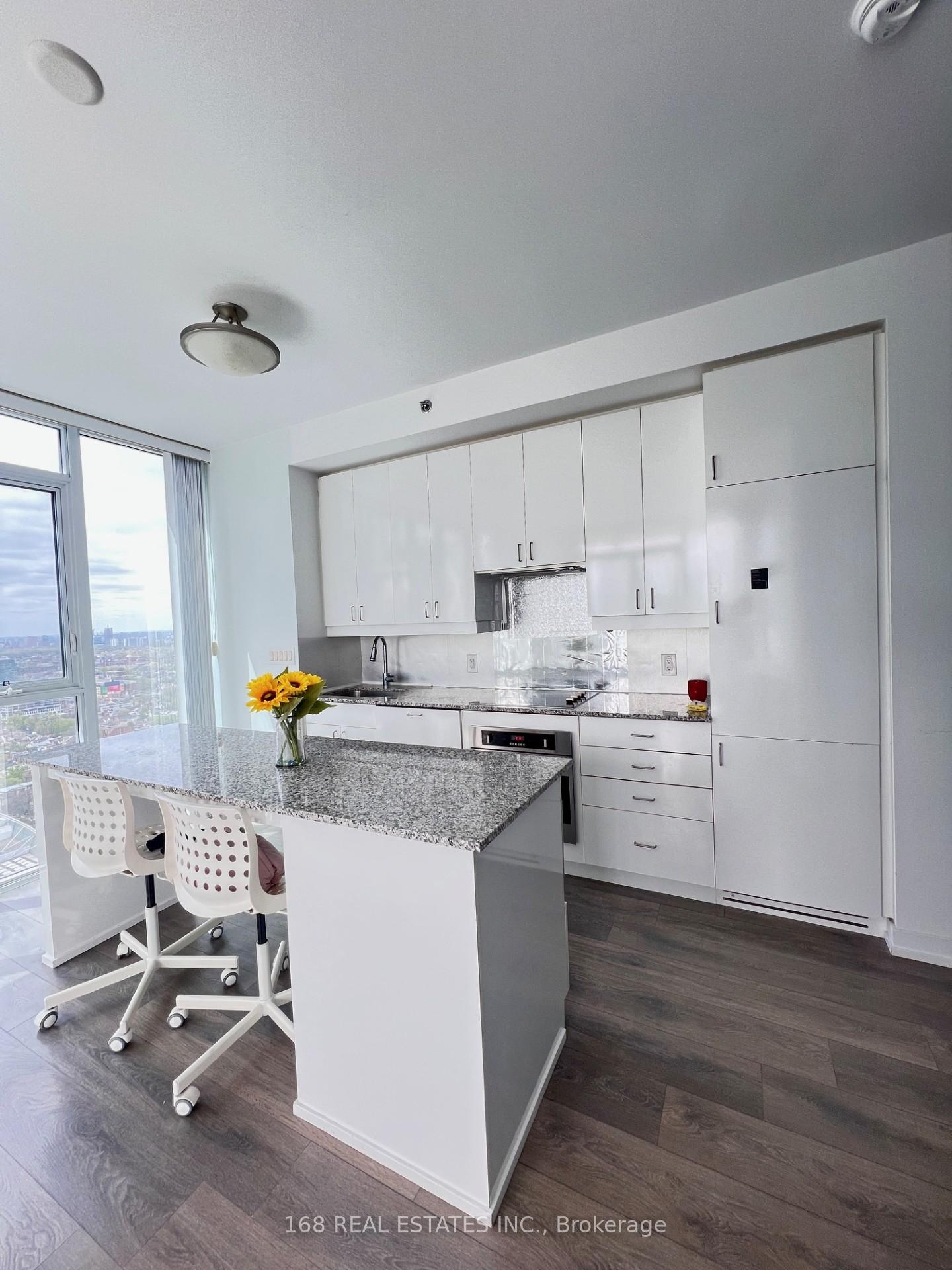 2 Bedrooms Condo at 426 University, Toronto For sale