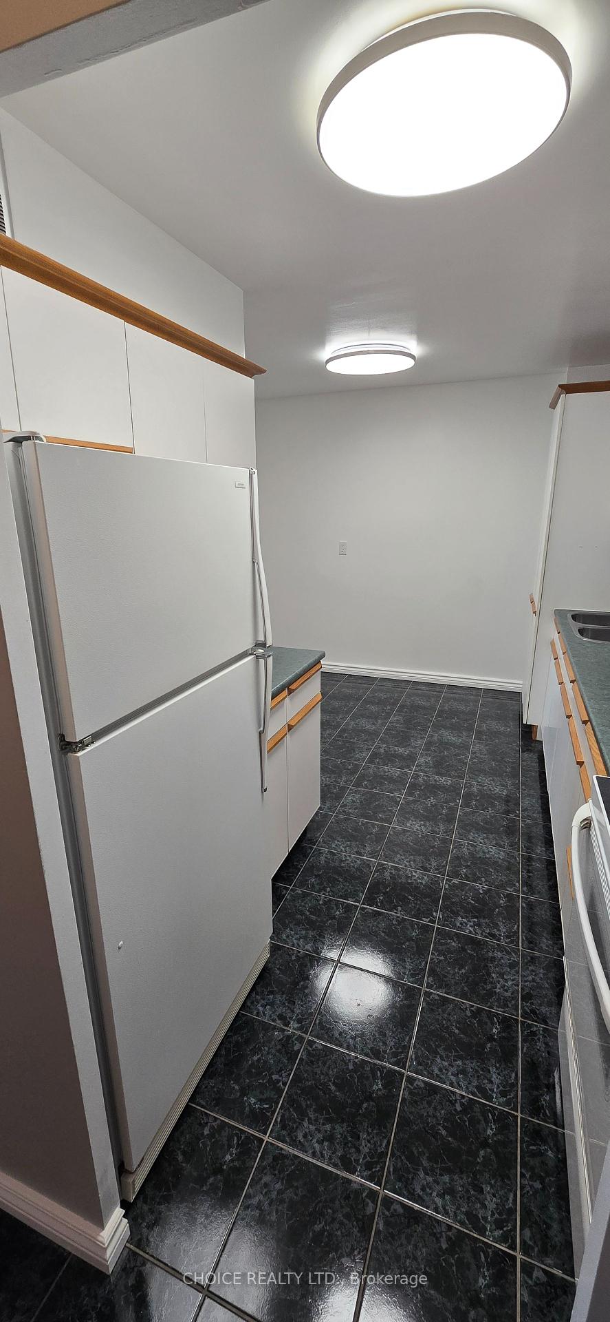 2 Bedrooms Condo at 714 The West Mall, Toronto For sale