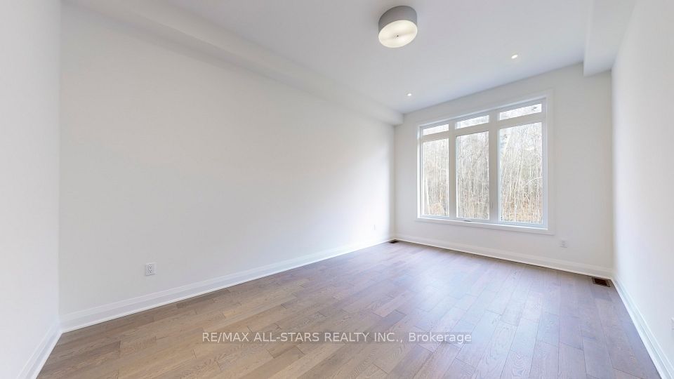 Main floor primary bedroom