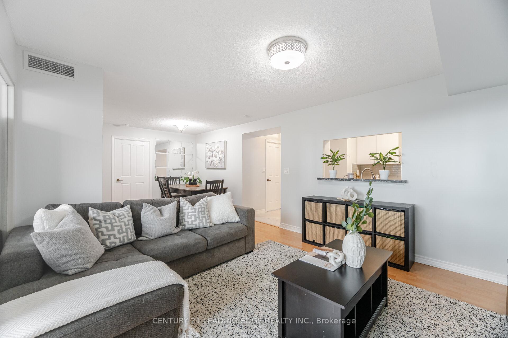 3 Bedrooms Condo at 68 Corporate, Toronto For sale