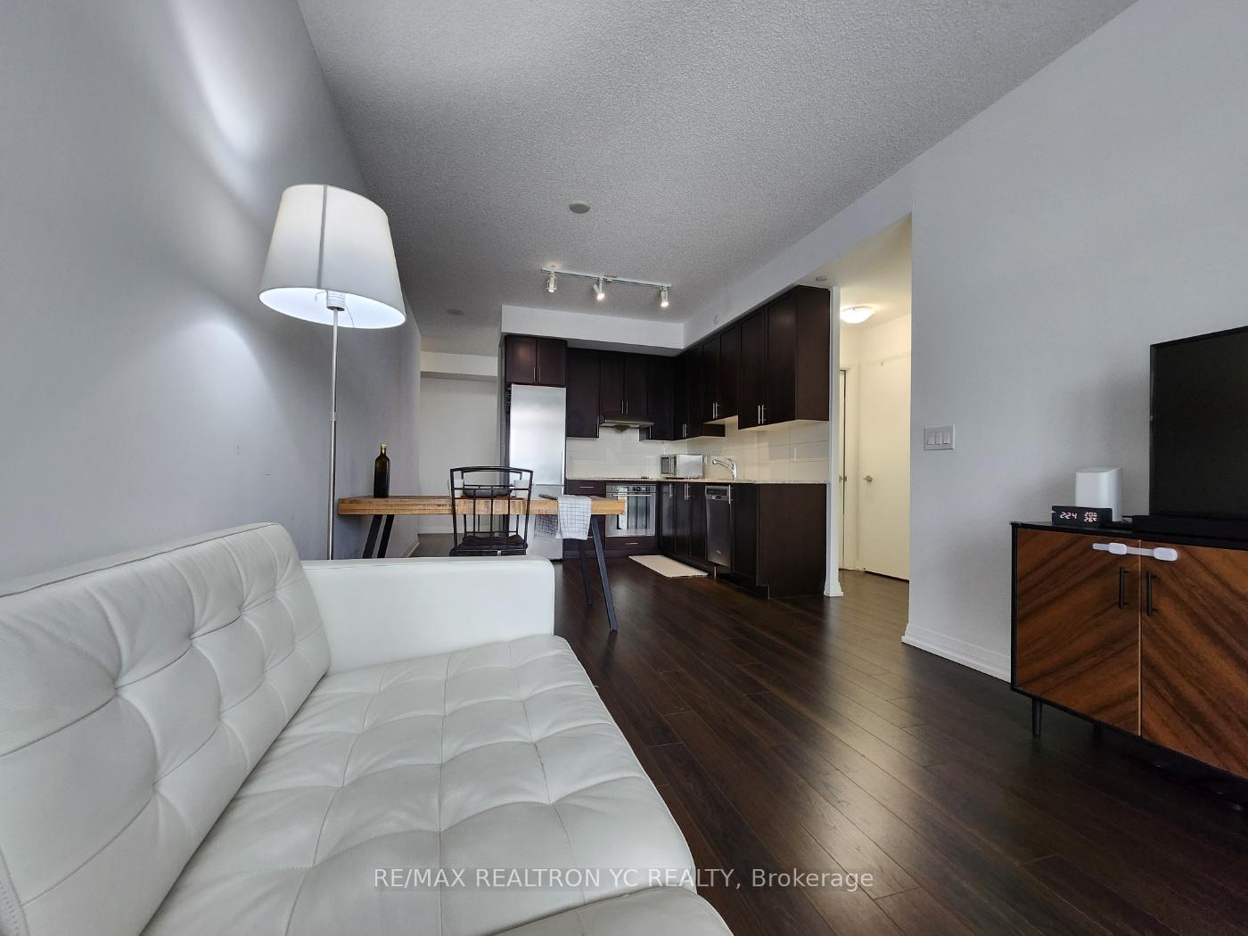 2 Bedrooms Condo at 55 Ann O’reilly,  Toronto For sale