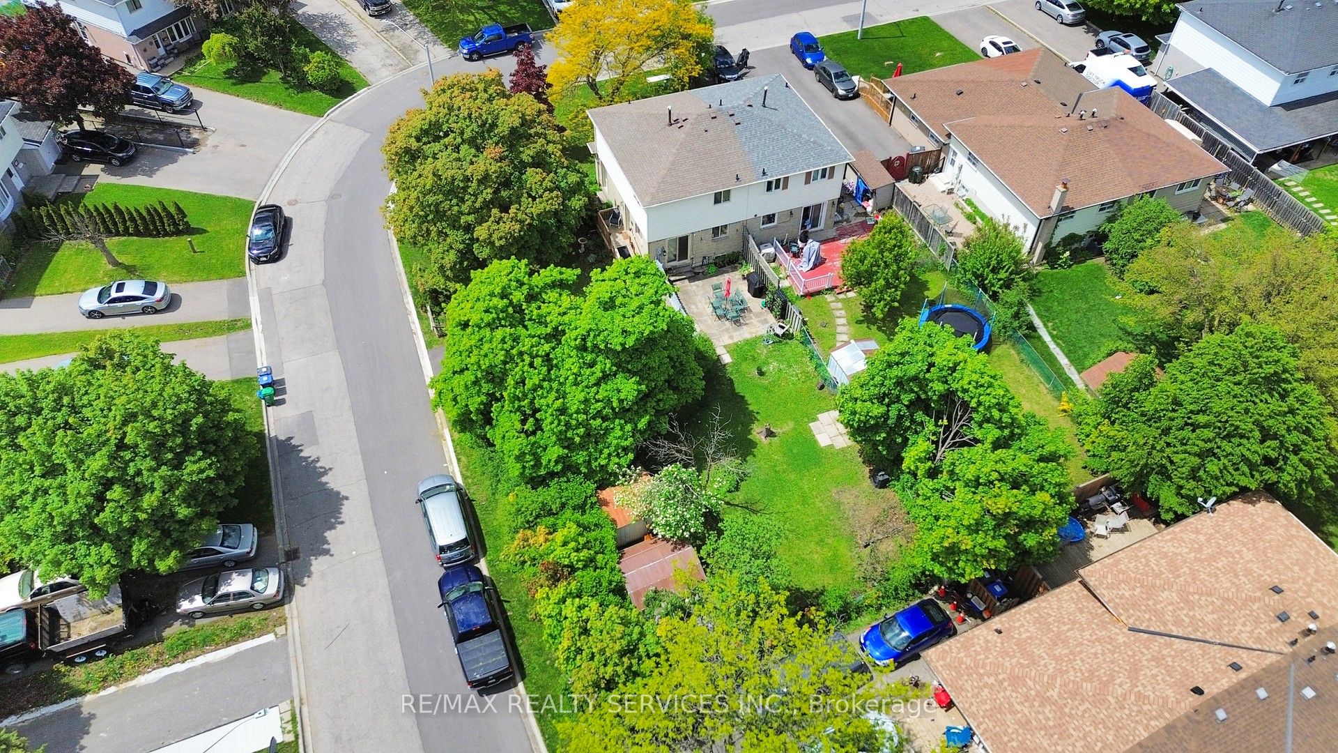 29 Gulliver Crescent