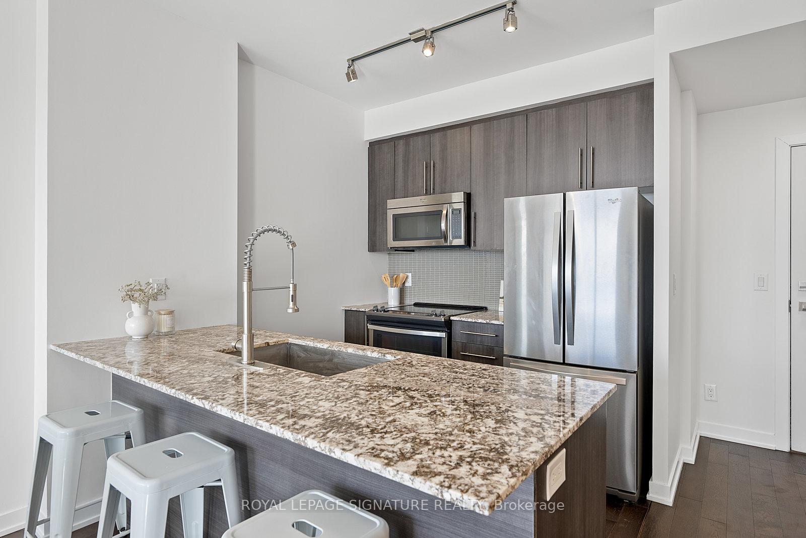 1 Bedroom Condo at 510 Curran, Mississauga For sale