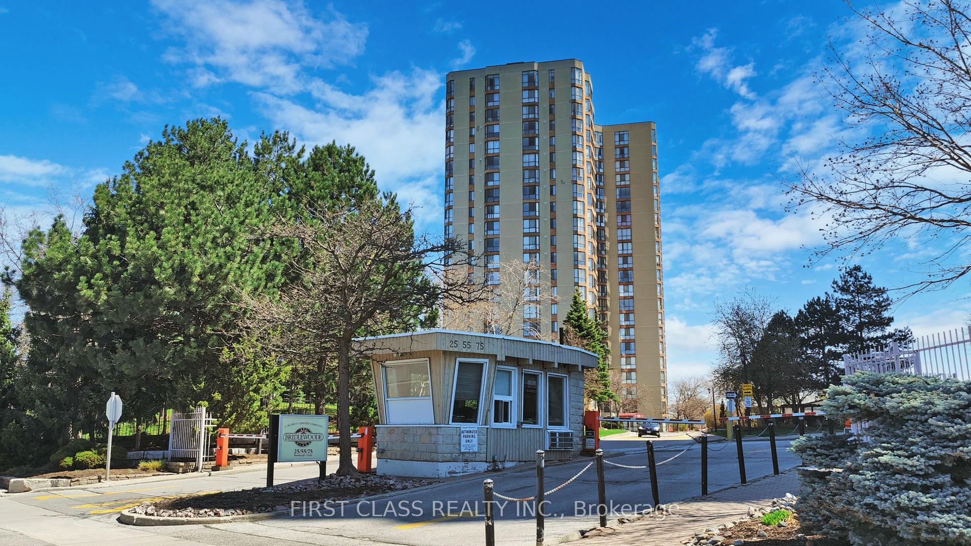 3 Bedrooms Condo at 25 Bamburgh, Toronto For sale