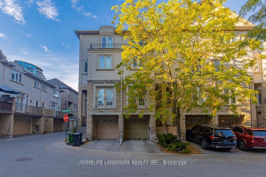 3 Bedrooms Condo at 4 William Poole, Toronto For sale