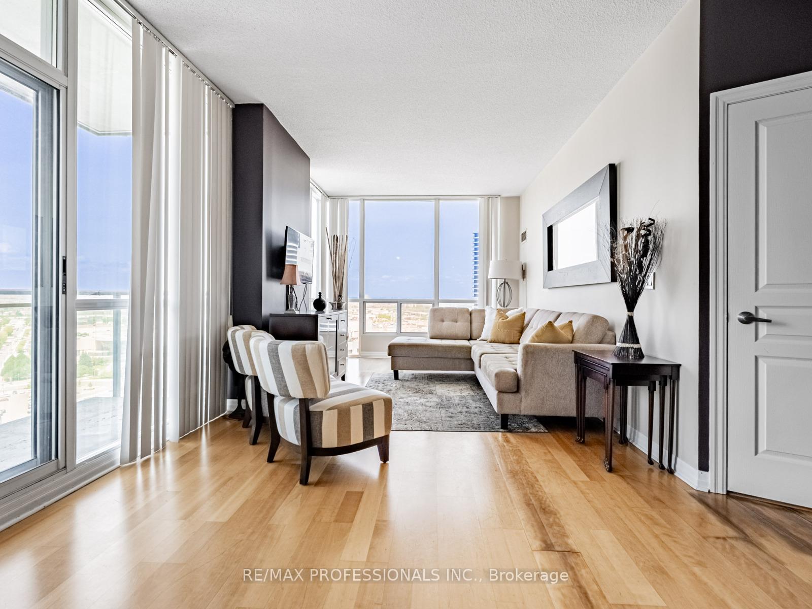 2 Bedrooms Condo at 3939 Duke of York, Mississauga For sale