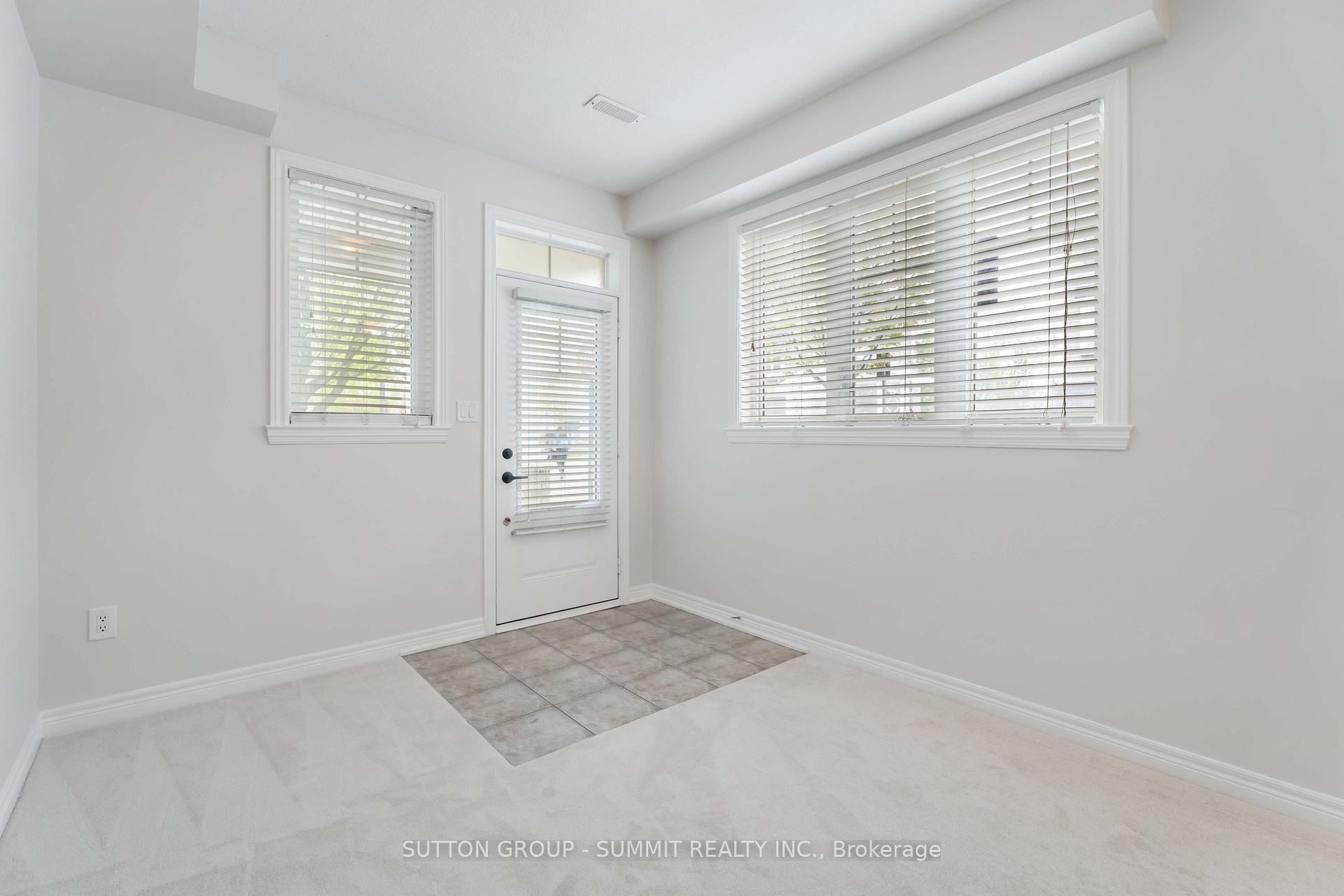 3 Bedrooms Condo at 337 Beach, Hamilton For sale