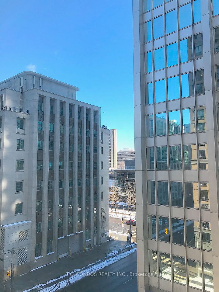 140 Simcoe