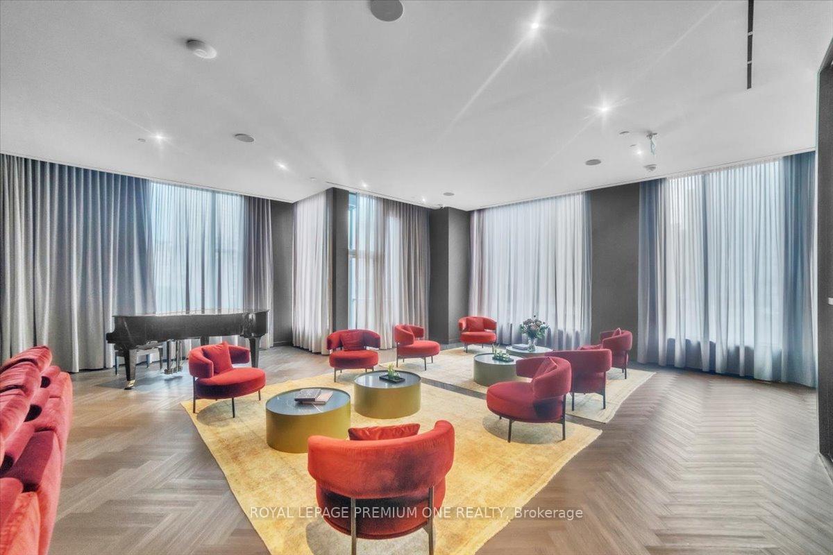 2 Bedrooms Condo at 11 Yorkville, Toronto For sale