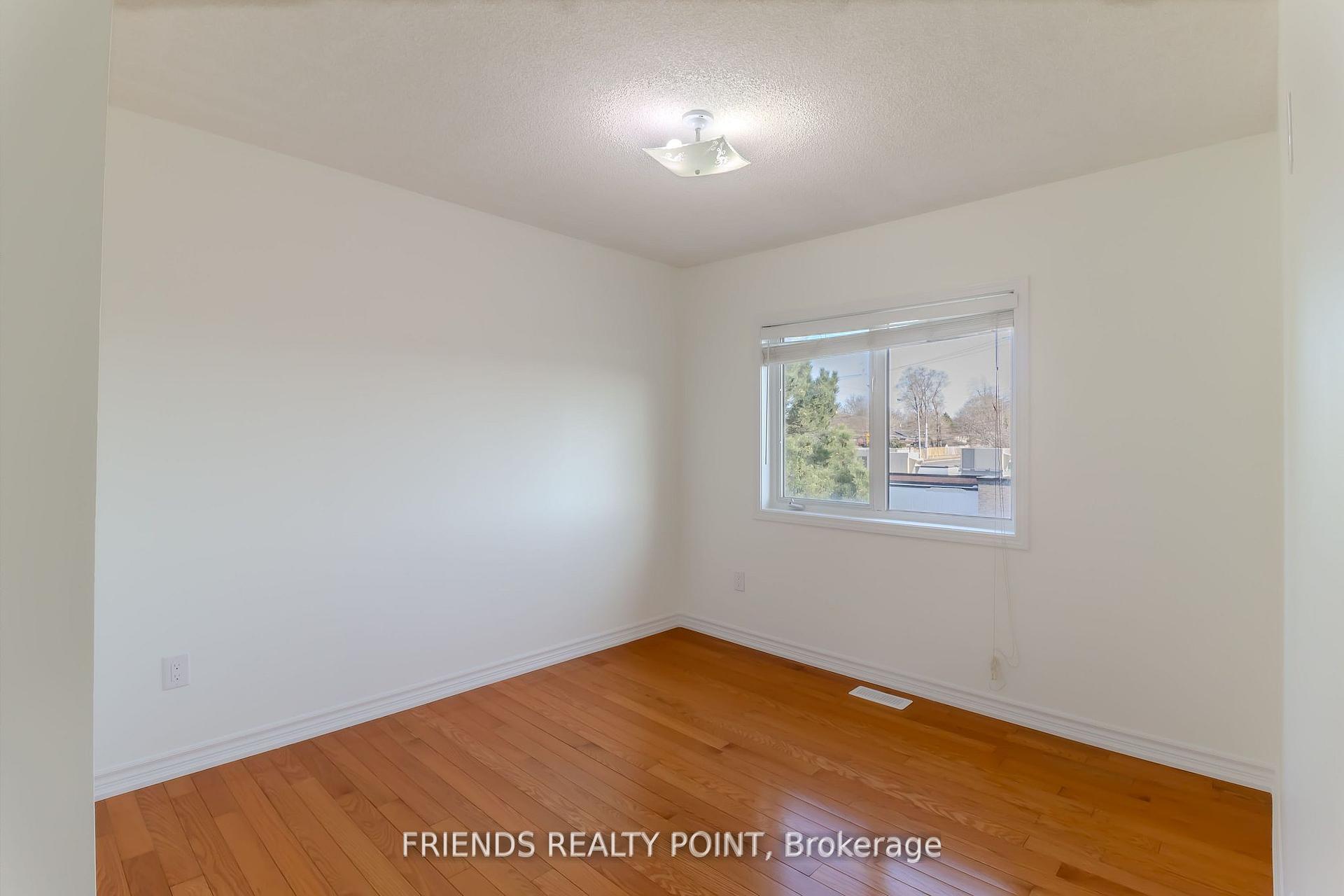 4 Bedrooms Condo at 1075 Ellesmere, Toronto For sale