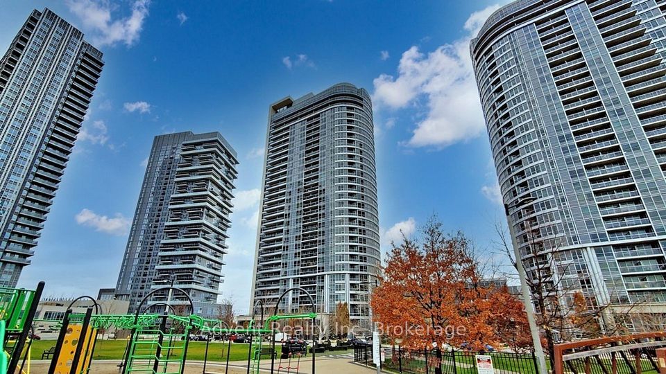 181 Village Green Square